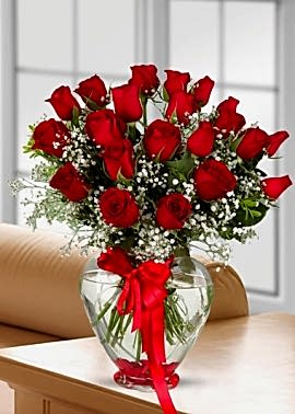 Kalp Vazoda Gül Aşk Aranjmanı