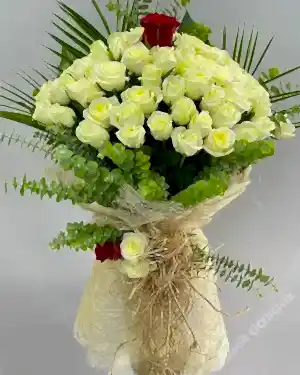 41 İthal Beyaz Gül İsteme Çiçeği