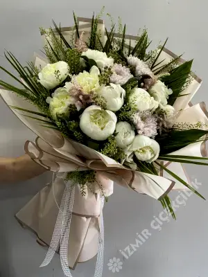 Deluxe Beyaz Şakayık Buketi