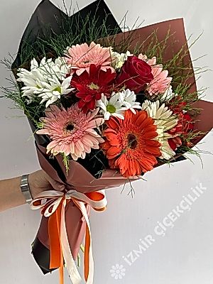 Canlı Karışık Çiçek Buketi