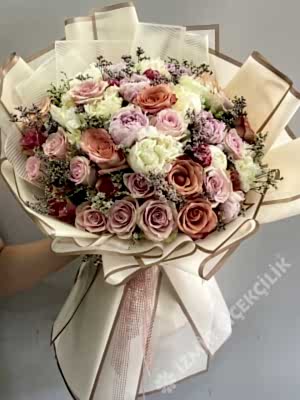 Lüks Şakayık Gül Buketi