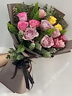 İthal Mix Gül Buketi